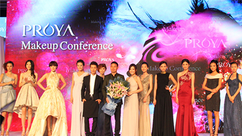 41660全球赢家的信心深海润护彩妆系列璀璨登场